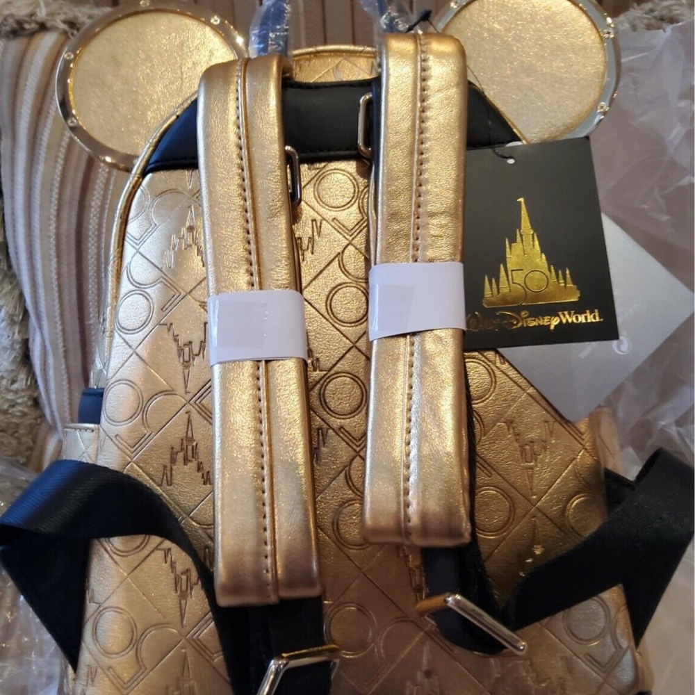 LOUNGEFLY 50th ANNAVERSARY LEATHER RETIRED BACKPACK 2021 - Picture 6 of 6